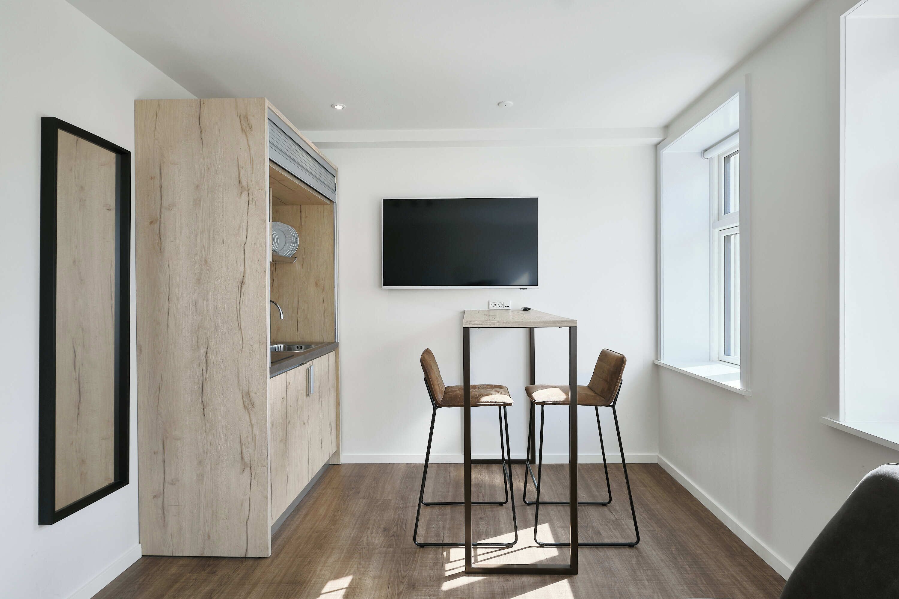 Studiolejlighed | Individuelt design, individuel indretning, skrivebord, gratis Wi-Fi