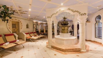 Sauna, Türkisches Bad/Hamam, Körperbehandlungen, Warmsteinmassagen
