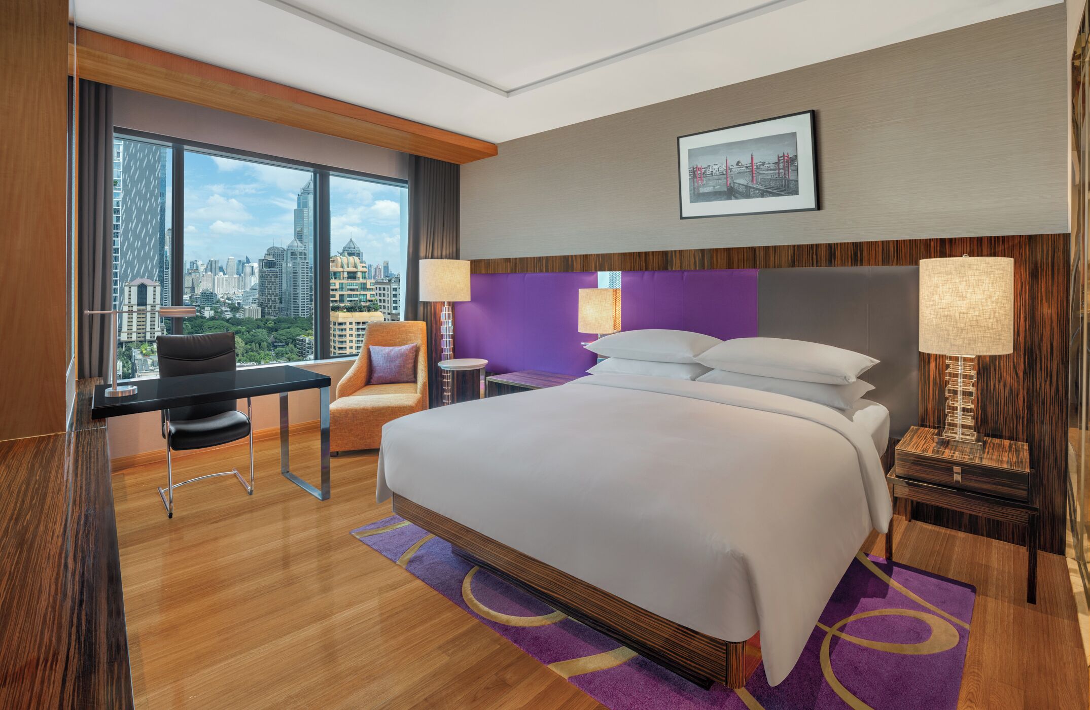 Phòng, 1 giường cỡ king | Bộ đồ giường cao cấp, chăn bông, nệm có lớp đệm bông, minibar 