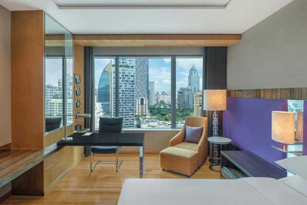 Premium bedding, down comforters, pillowtop beds, minibar