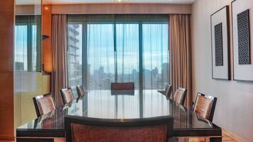 Club Suite, 3 Bedrooms, Non Smoking | View from room