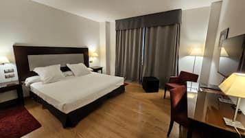 Ropa de cama de alta calidad, cubrecamas y colchones con efecto memoria