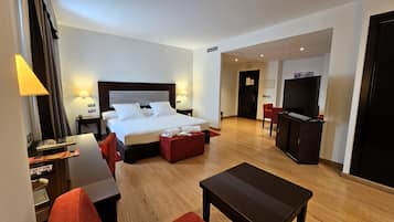 Studio Suite, 1 giường cỡ king | Bộ đồ giường cao cấp, chăn bông, nệm cao su hoạt tính (memory foam)