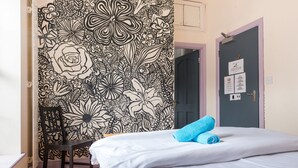 Chambre Double, salle de bains attenante