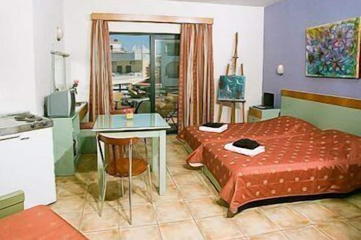 Standard Apartment, 1 Bedroom | Desk, blackout curtains, iron/ironing board, free cots/infant beds