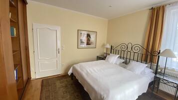 Apartment (4 Adults) | Select Comfort beds, in-room safe, individually furnished