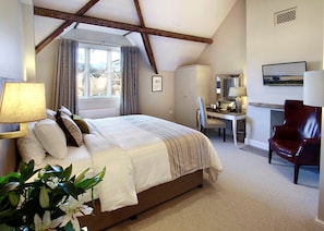 小型套房 | 特色装修、特色家居、办公桌、熨斗/熨衣板