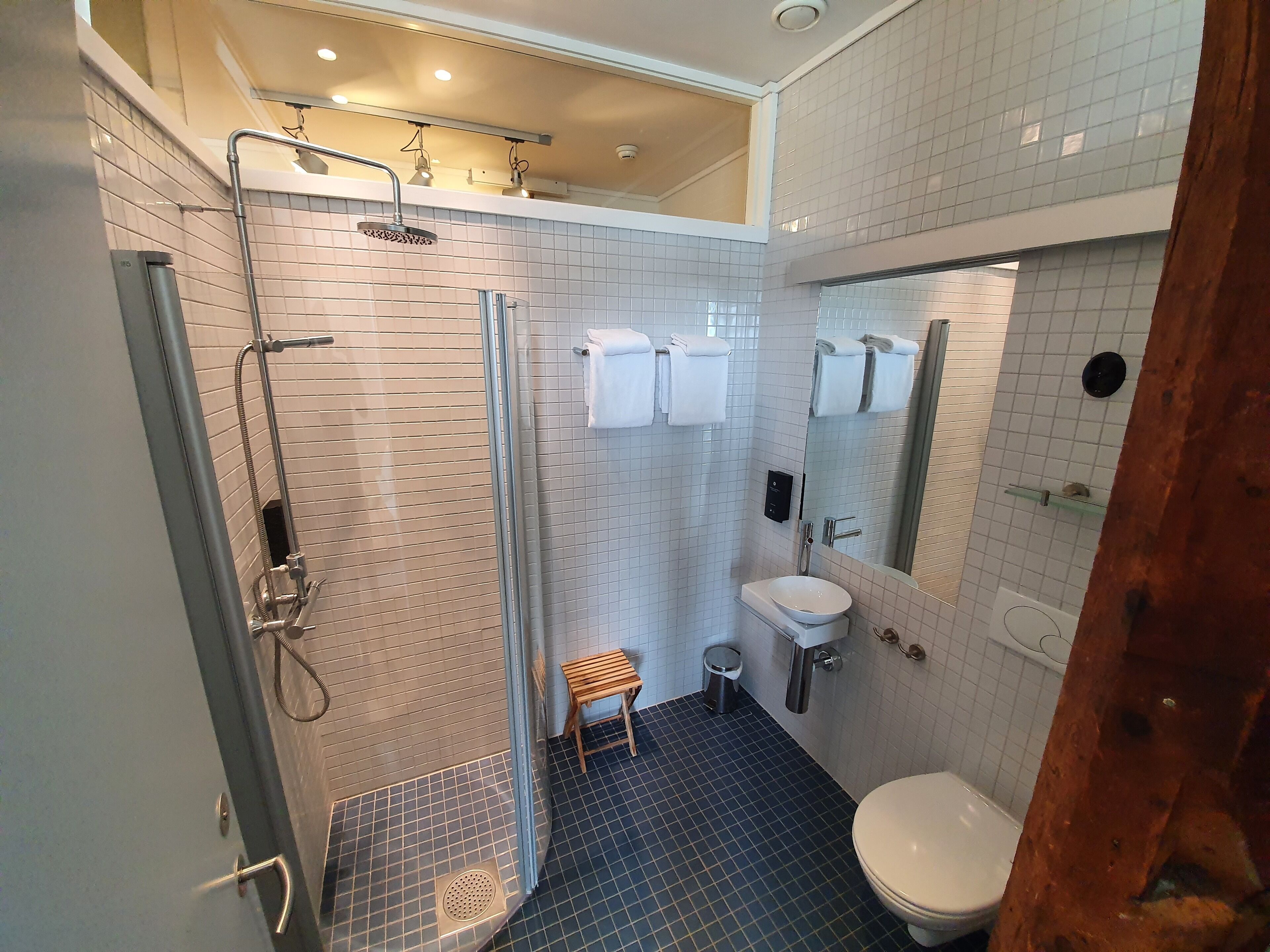 room, kitchen | bathroom | shower, hair dryer, towels