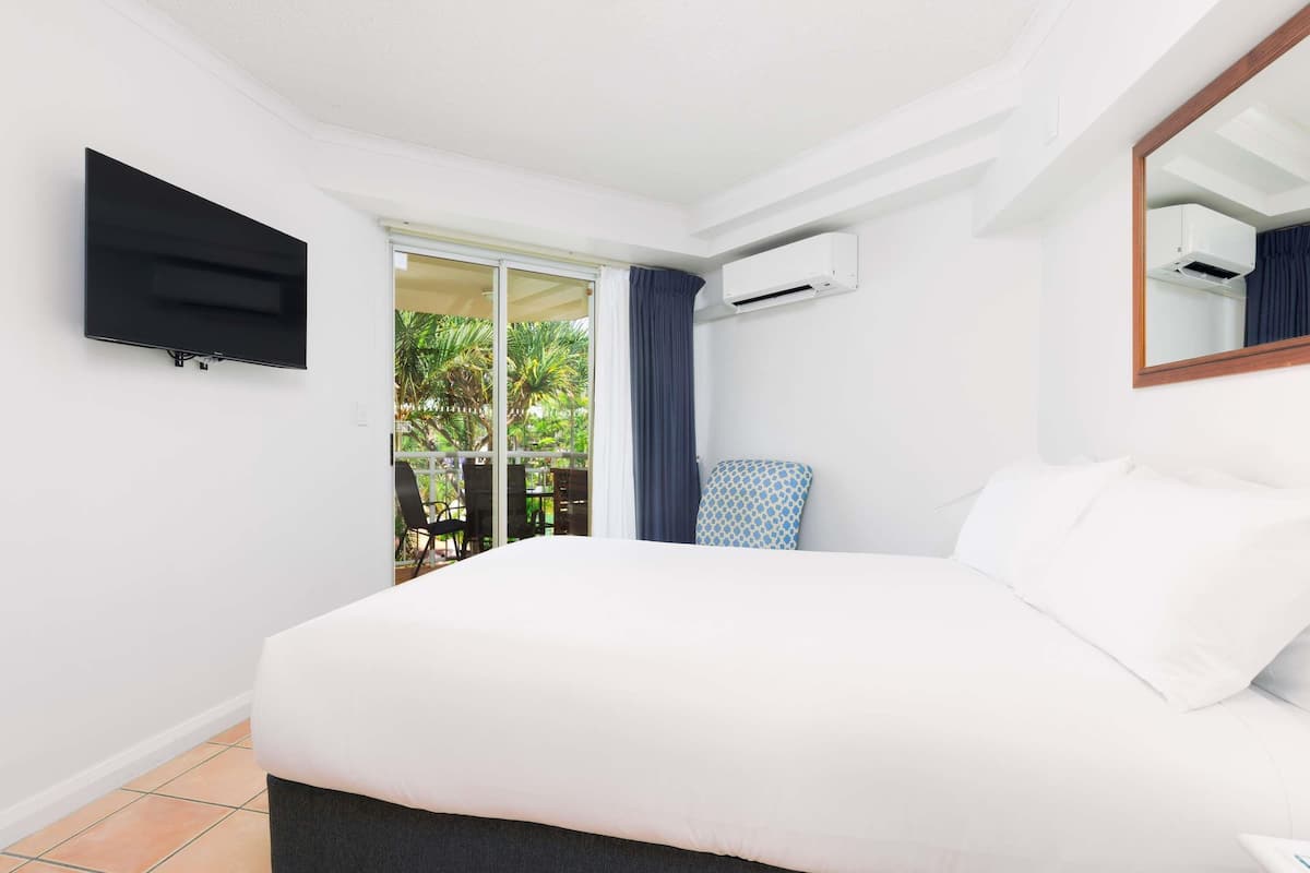 Huone (Hotel) | Silitysrauta/-lauta, Wi-Fi, vuodevaatteet