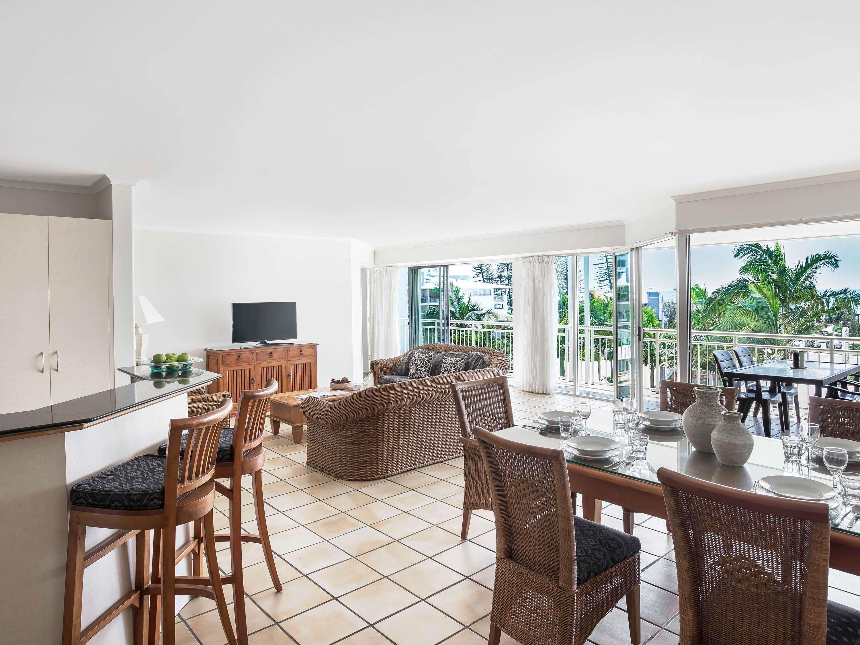 Penthouse, 3 Bedrooms | Iron/ironing board, WiFi, bed sheets