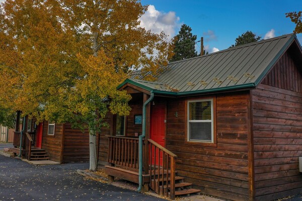 Eagle Fire Lodge & Cabins - Colorado