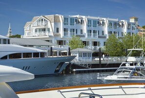 Exterior - Forty 1 North (Newport)