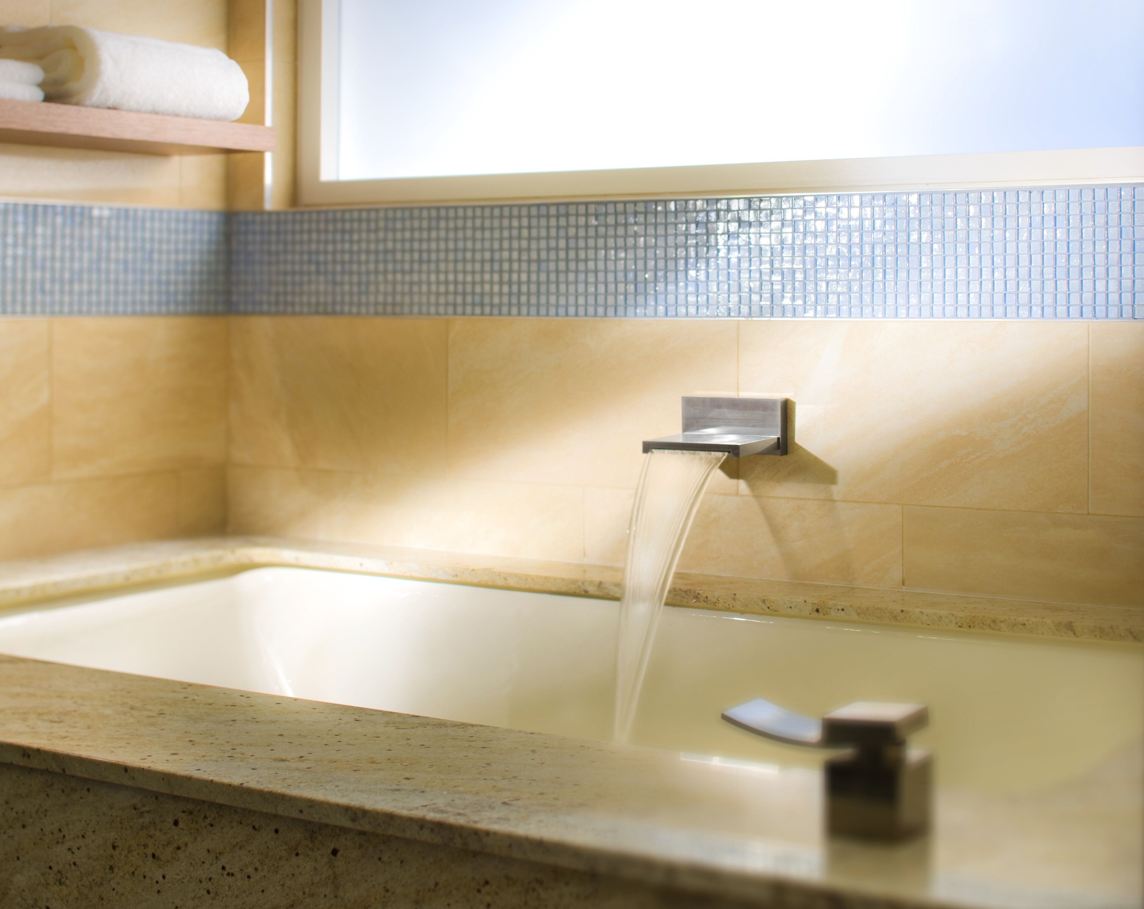 deep-soaking bathtub