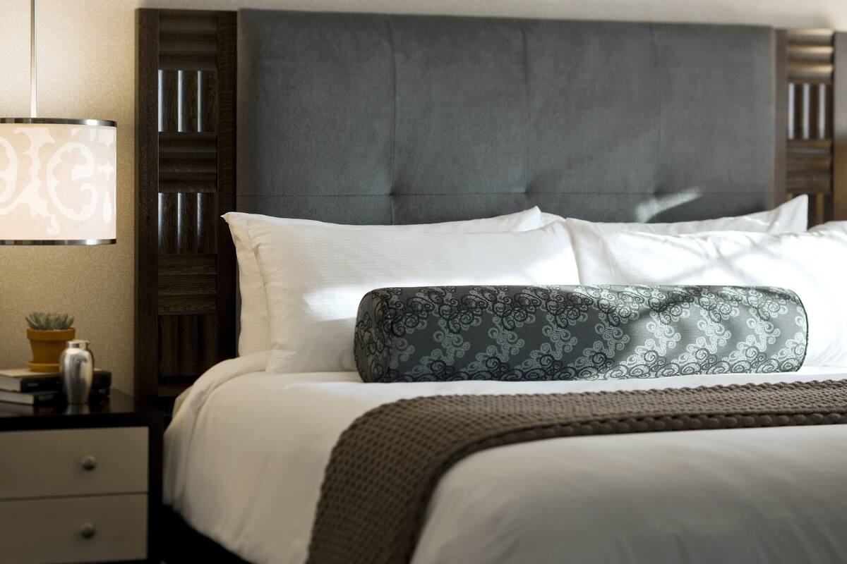 Frette Italian sheets, premium bedding, down duvets, Tempur-Pedic beds