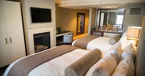 Frette Italian sheets, premium bedding, down comforters - Forty 1 North (Newport)