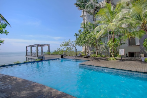 Golden Tulip Balikpapan Hotel & Suites