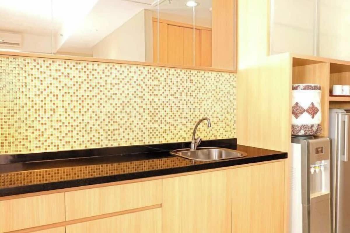 Refrigerador, cafetera/tetera, artículos de limpieza ecológicos