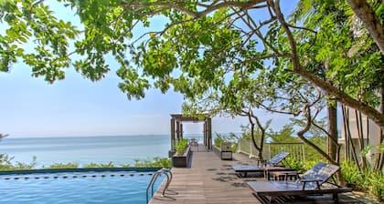 Golden Tulip Balikpapan Hotel & Suites