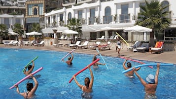 2 indoor pools, seasonal outdoor pool, pool cabanas (surcharge)
