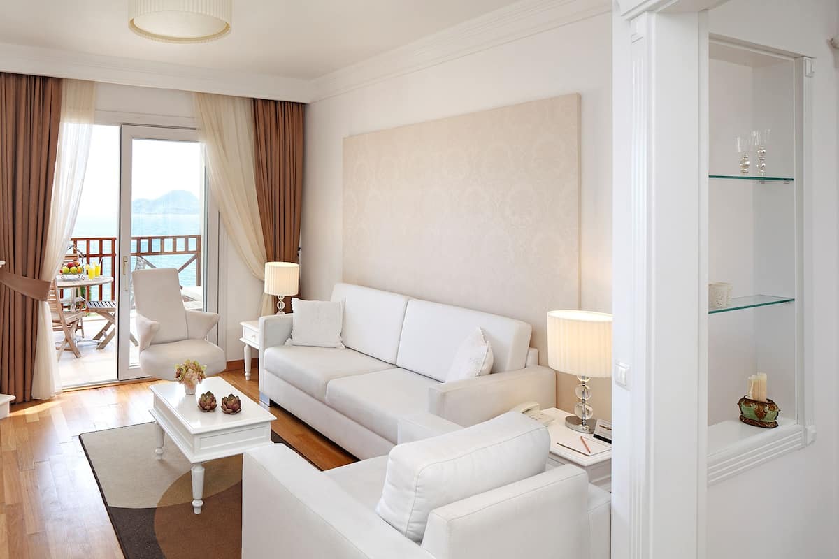 32-tums LCD-tv med satellitkanaler och tv