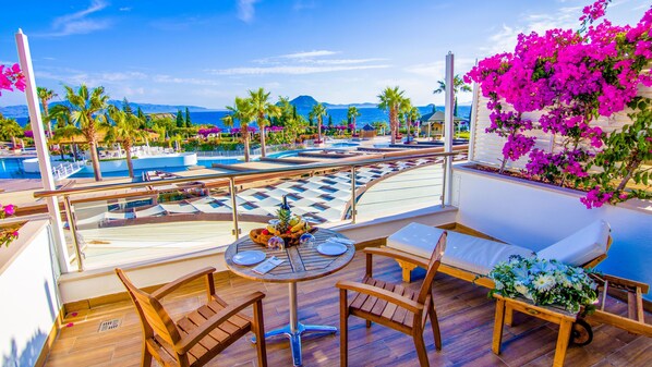 4 restaurants, breakfast, lunch, dinner served; Mediterranean cuisine - Sianji Well-Being Resort (Bodrum)