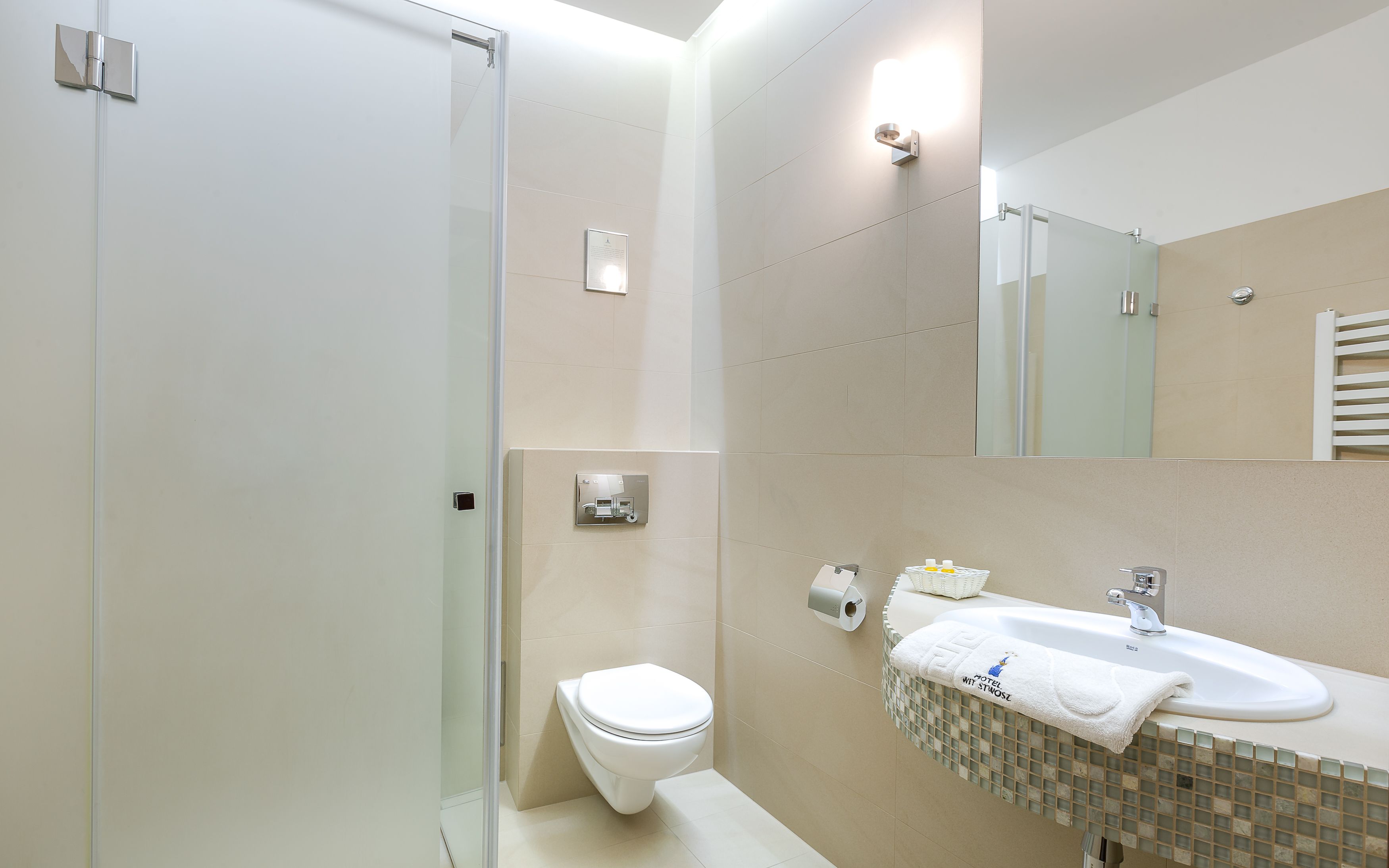 deluxe triple room | bathroom | shower, free toiletries, hair dryer, towels