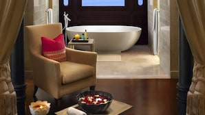 ห้องทรีทเมนท์สำหรับคู่รัก, ทรีทเมนท์ดูแลผิว, บอดี้แรป, สครับขัดผิว