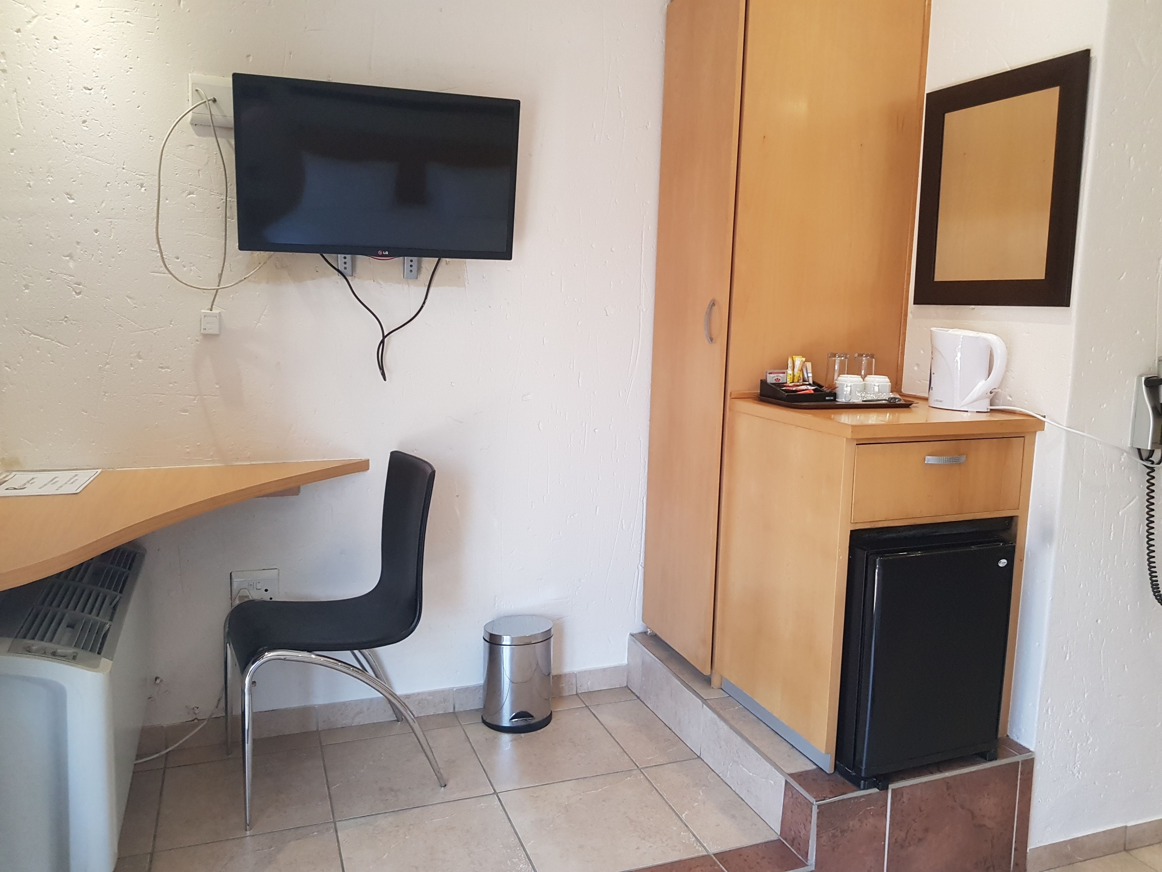 1 bedroom, premium bedding, tempur-pedic beds, in-room safe