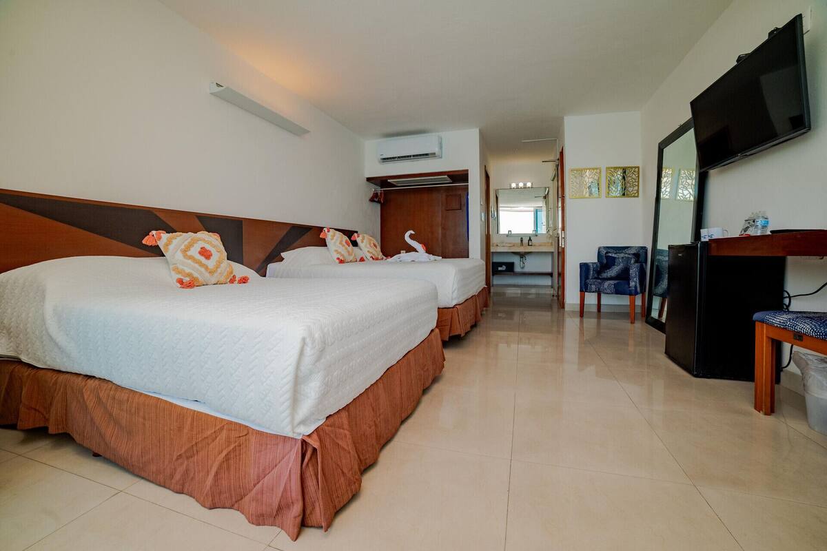 Premium bedding, minibar, in-room safe, desk