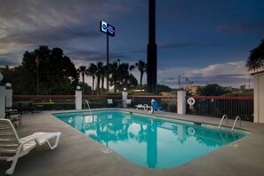 Exterior - Red Roof Inn Kingsland (Kingsland)