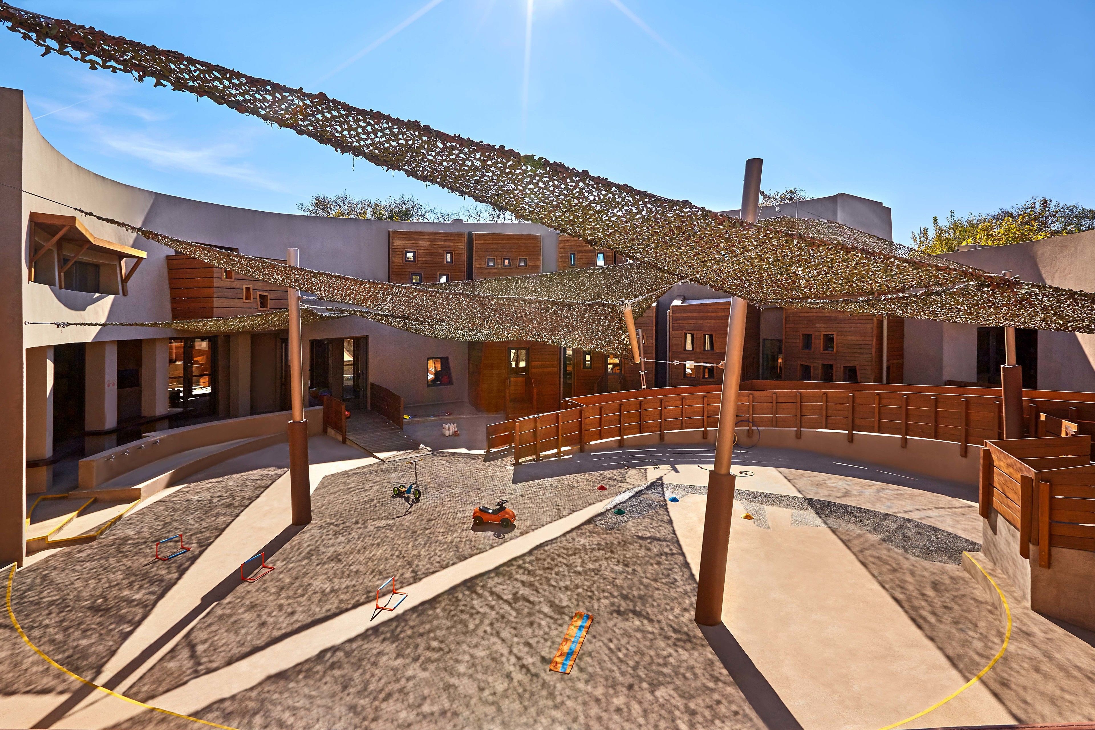 children’s play area – outdoor