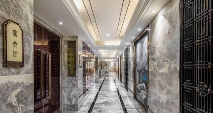 Enraton International Hotel