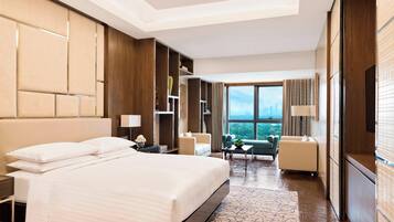 Premium bedding, minibar, in-room safe, desk