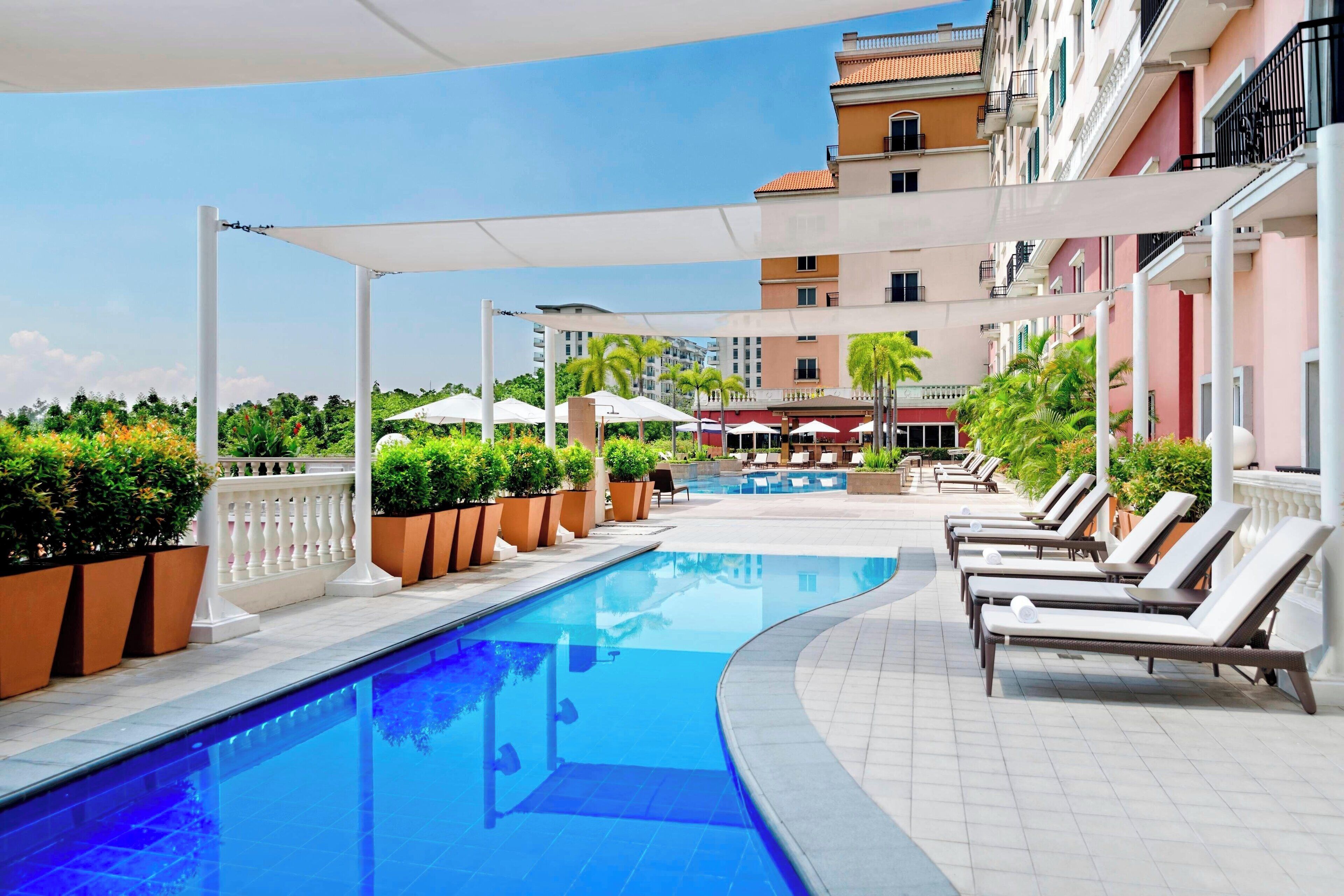 Außenpool, Cabañas (kostenlos), Sonnenschirme