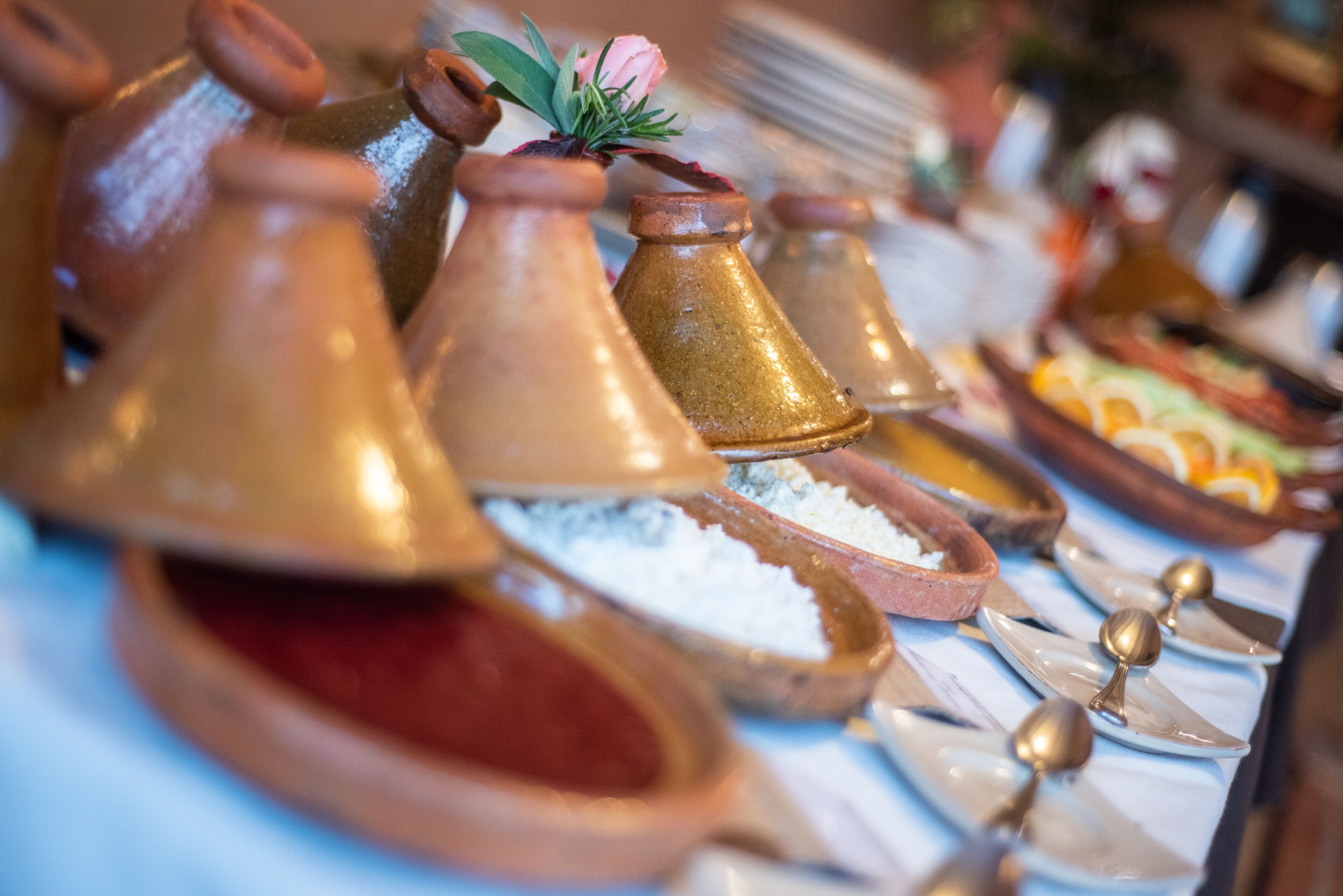 Daily full breakfast (MAD 100 per person)