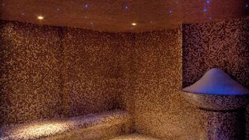 Couples treatment room(s), sauna, hot tub, steam room, body treatments