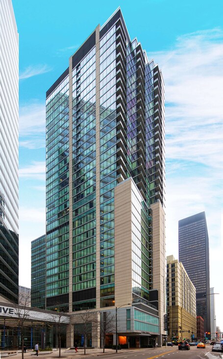 The Royal Sonesta Chicago River North - Image 2