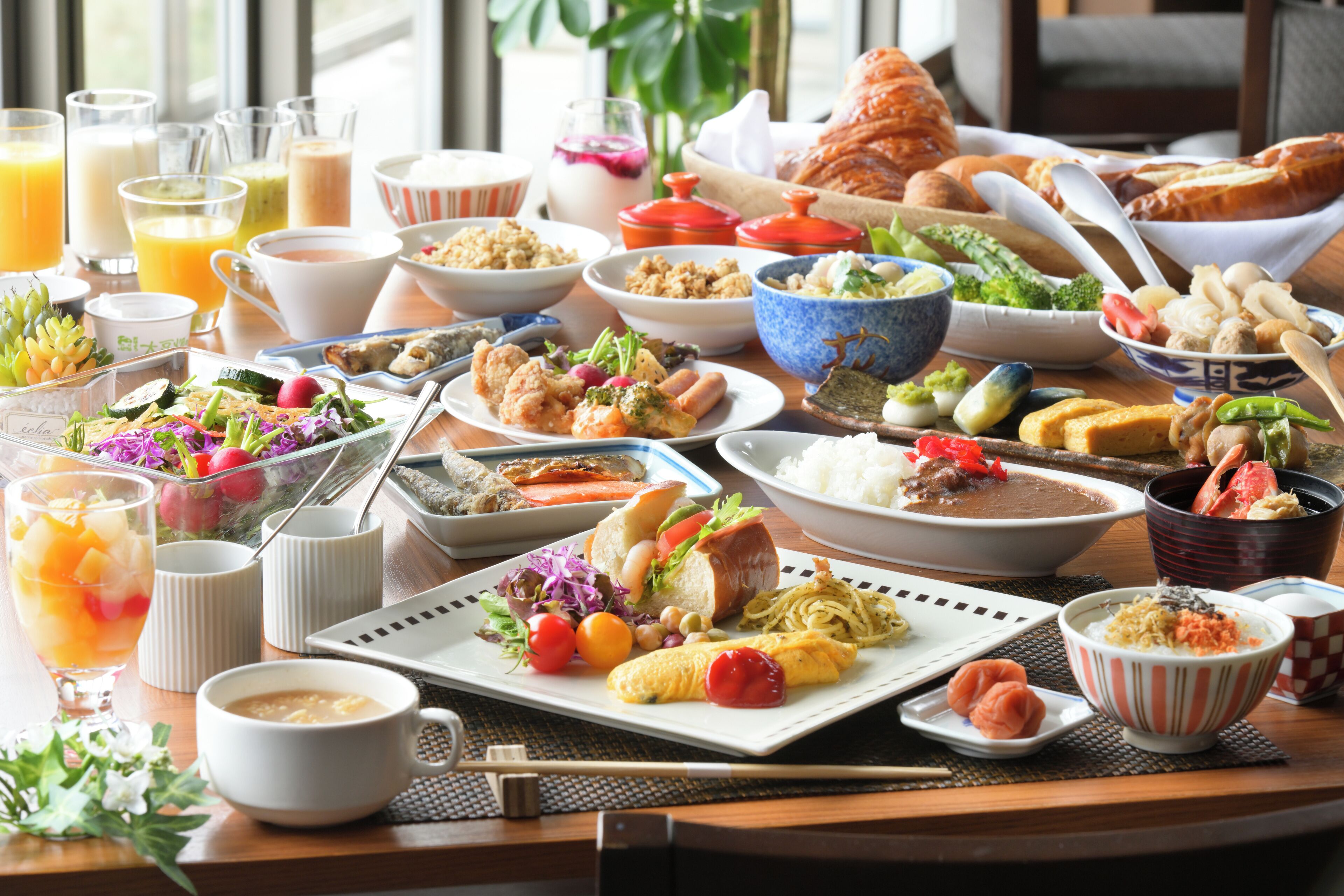 Free daily buffet breakfast