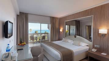 Minibar, caja fuerte, cortinas opacas y wifi gratis