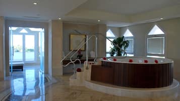 Sauna, hot tub, Turkish bath/hammam, body treatments, hydrotherapy