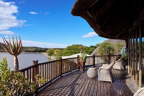 ลานระเบียง/นอกชาน