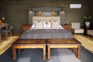 Luxury (Waterfront) | Premium bedding, minibar, in-room safe, desk