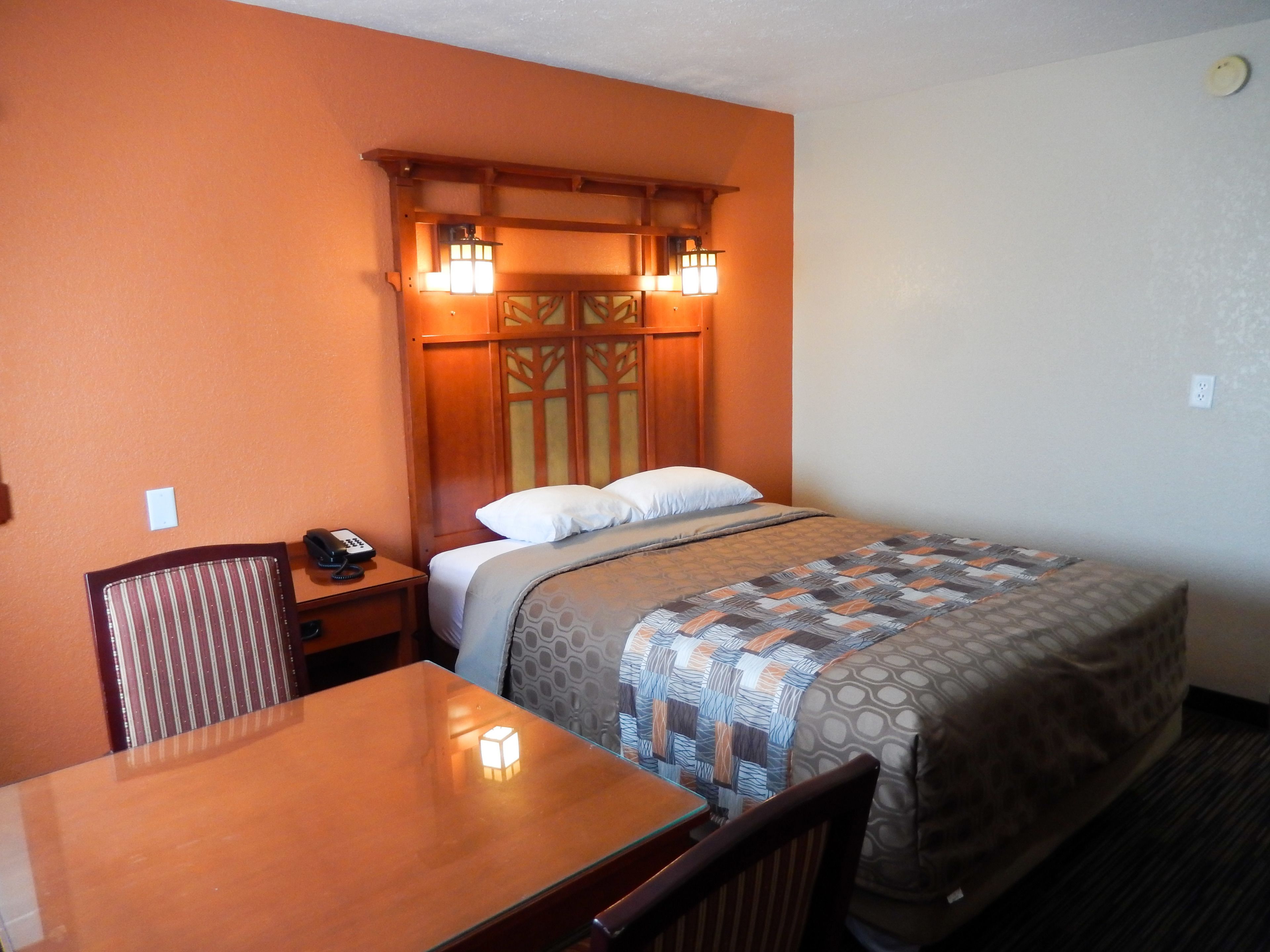 Wifi gratis y ropa de cama 