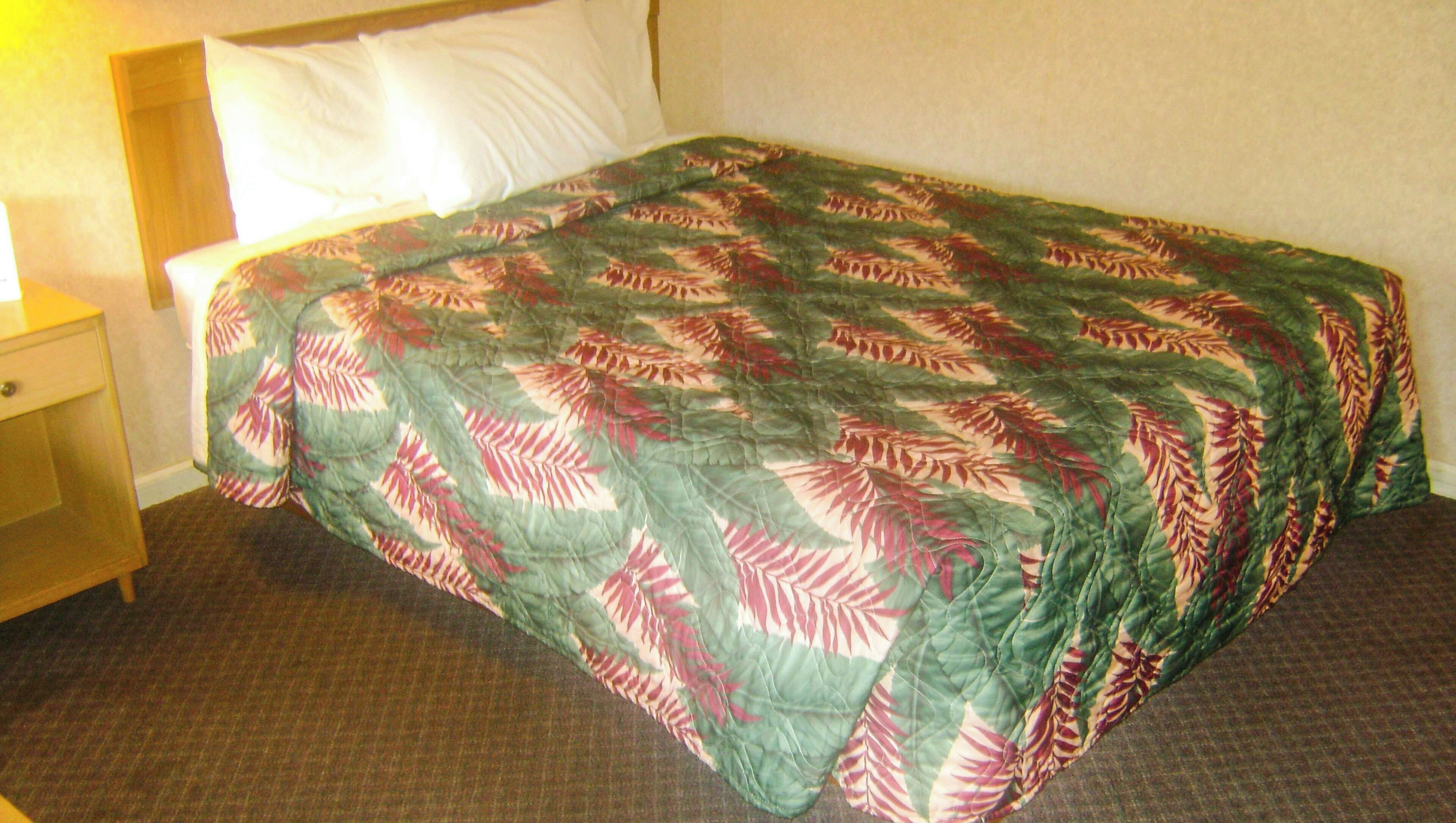 Standard Room, 1 Queen Bed, Non Smoking