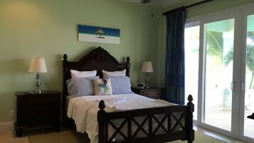 Deluxe Room | 1 bedroom, free WiFi