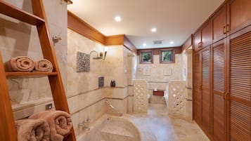 Villa, 4 Bedrooms, Sea View | Bathroom