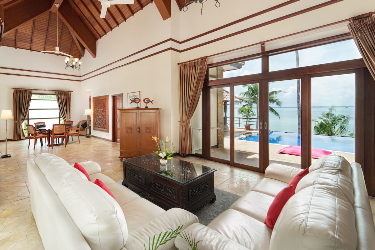 3-Bedroom Sea Front Private Pool villa | Living area