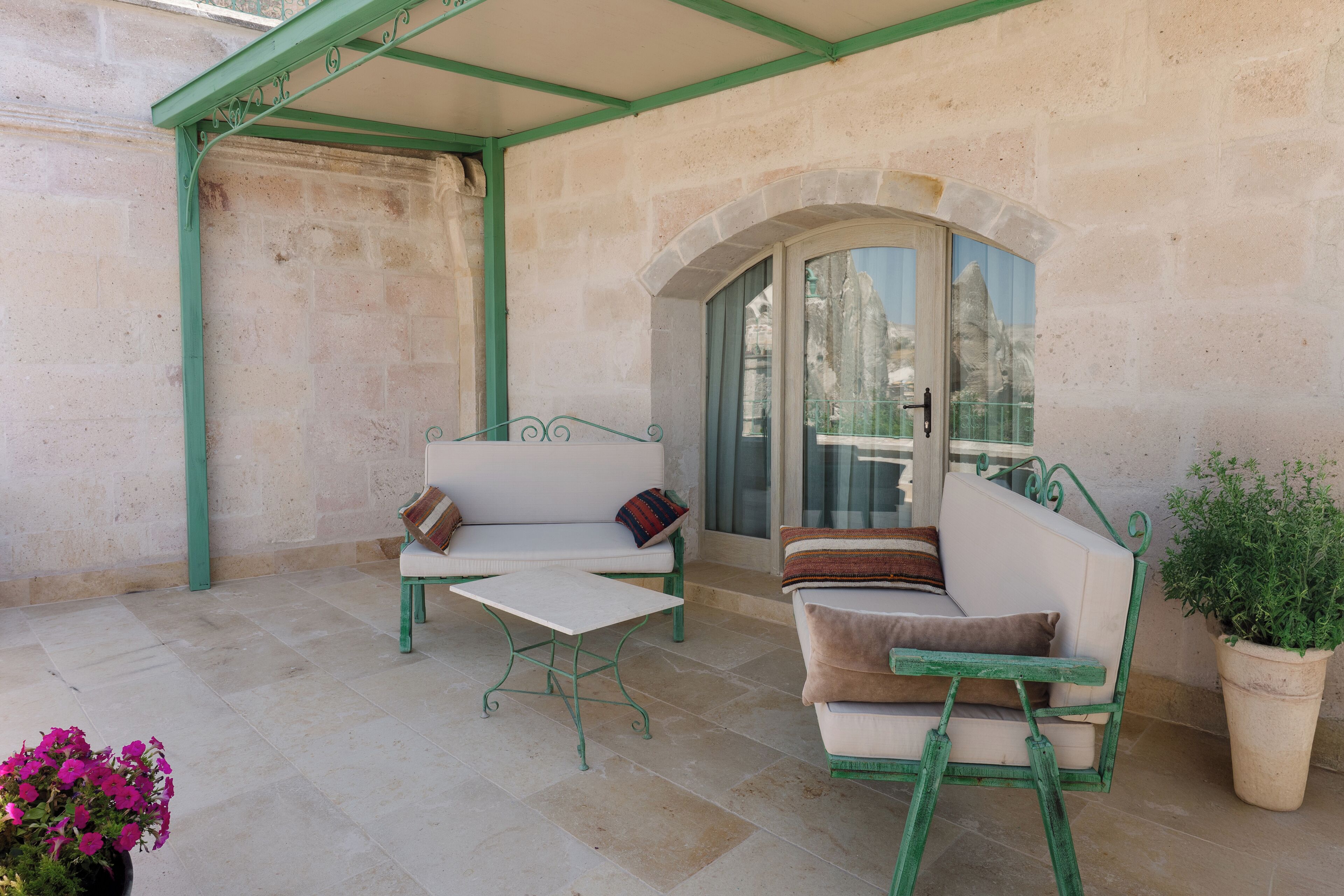 Suite with Terrace | Terrasse/gårdhave