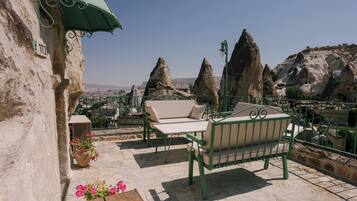 Suite with Terrace | Terrace/patio