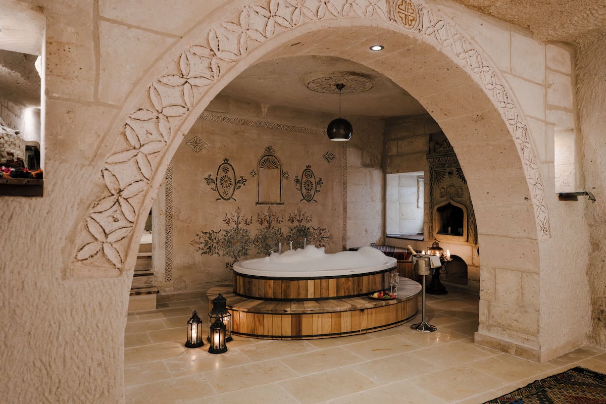 Presidential Double Room | Jetted tub